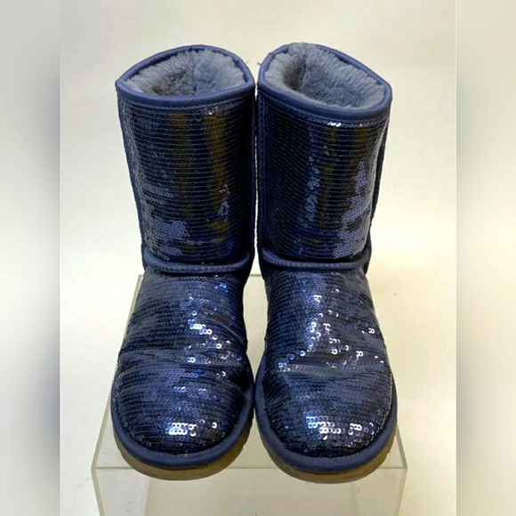UGG Shoes - UGG Women's Blue Cold Weather / Snow Sequins Sparkly Boots - Size 8
